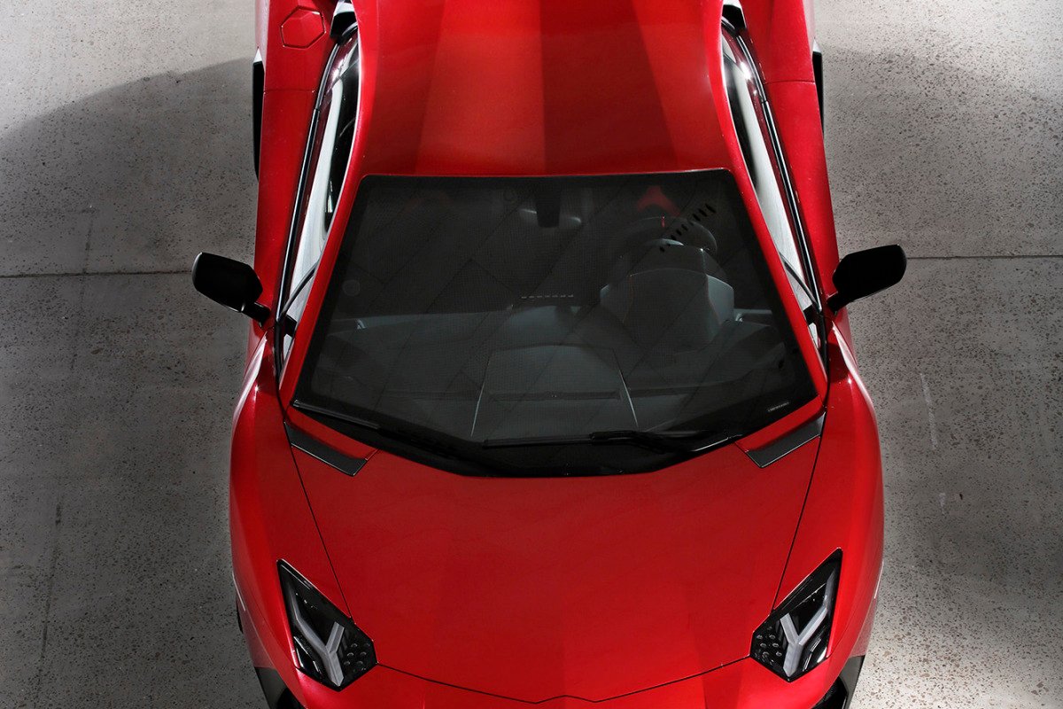 GENEVA AUTO SHOW 2015: DAY 1  – Lamborghini, Bentley, Infiniti, Koenigsegg - slide 30