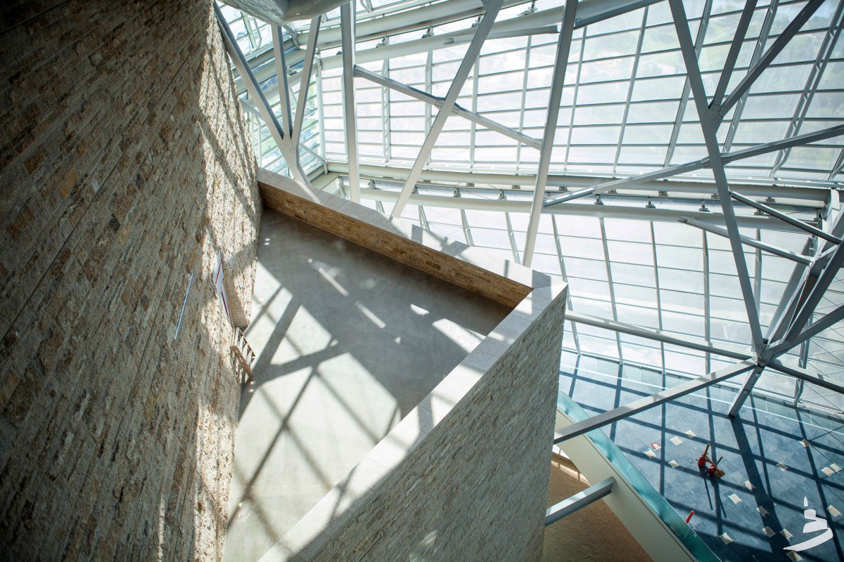 The new Canadian Museum for Human Rights gives Winnipeg serious architectural street cred - slide 14