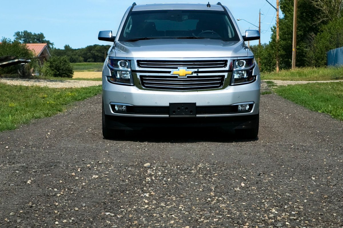 Catching grasshoppers & making photogenic in Chevy’s premium-sized Tahoe LTZ - slide 5