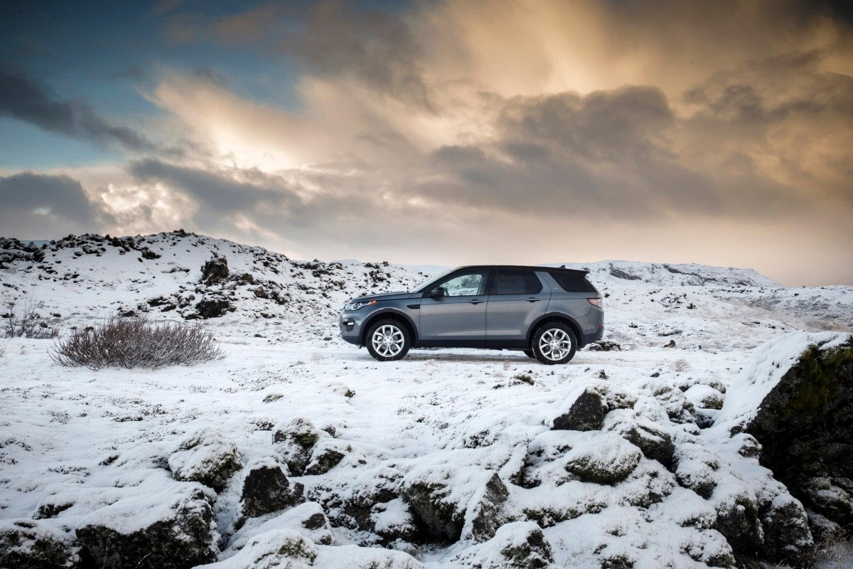 Disco Very! Land Rover’s revised Discovery Sport cleans up on the off-road dance floor - slide 10